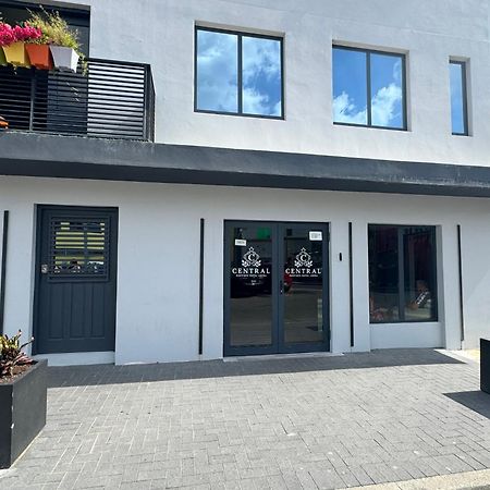 Central Boutique Hotel اورانجستاد المظهر الخارجي الصورة