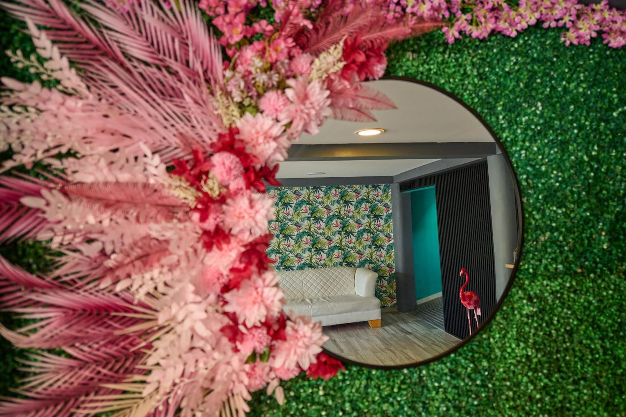 Central Boutique Hotel اورانجستاد المظهر الخارجي الصورة